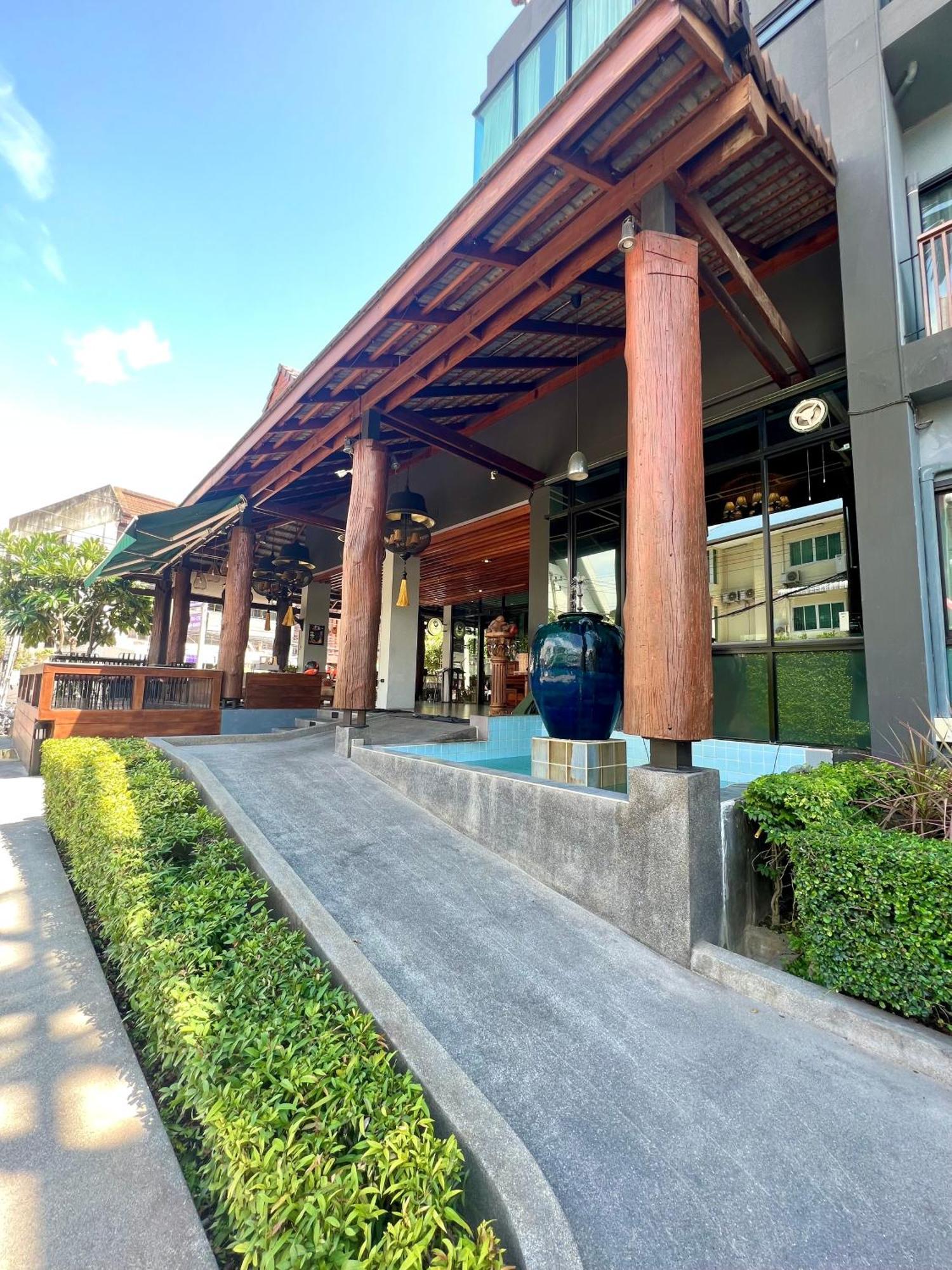 Le Naview @Prasingh Hotell Chiang Mai Exteriör bild